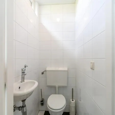 Modernly Furnished For 4 People *