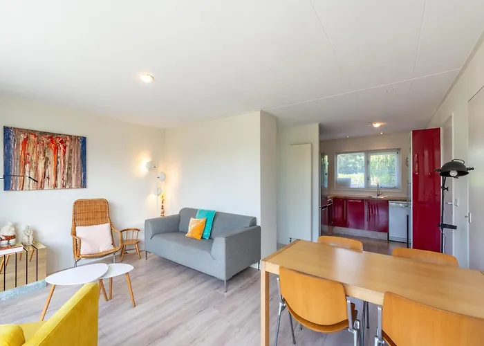 Modernly Furnished For 4 People בית נופש