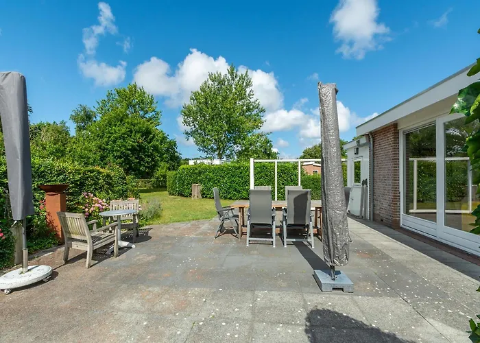 Modernly Furnished For 4 People בית נופש Sint Maartensvlotbrug