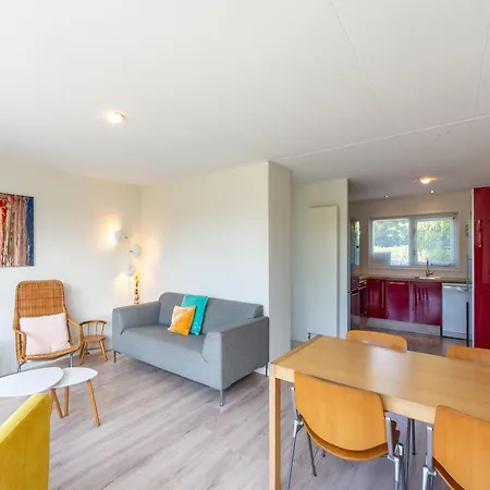 Modernly Furnished For 4 People Vakantiehuis