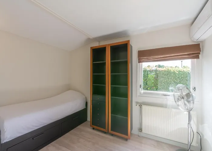 Modernly Furnished For 4 People *